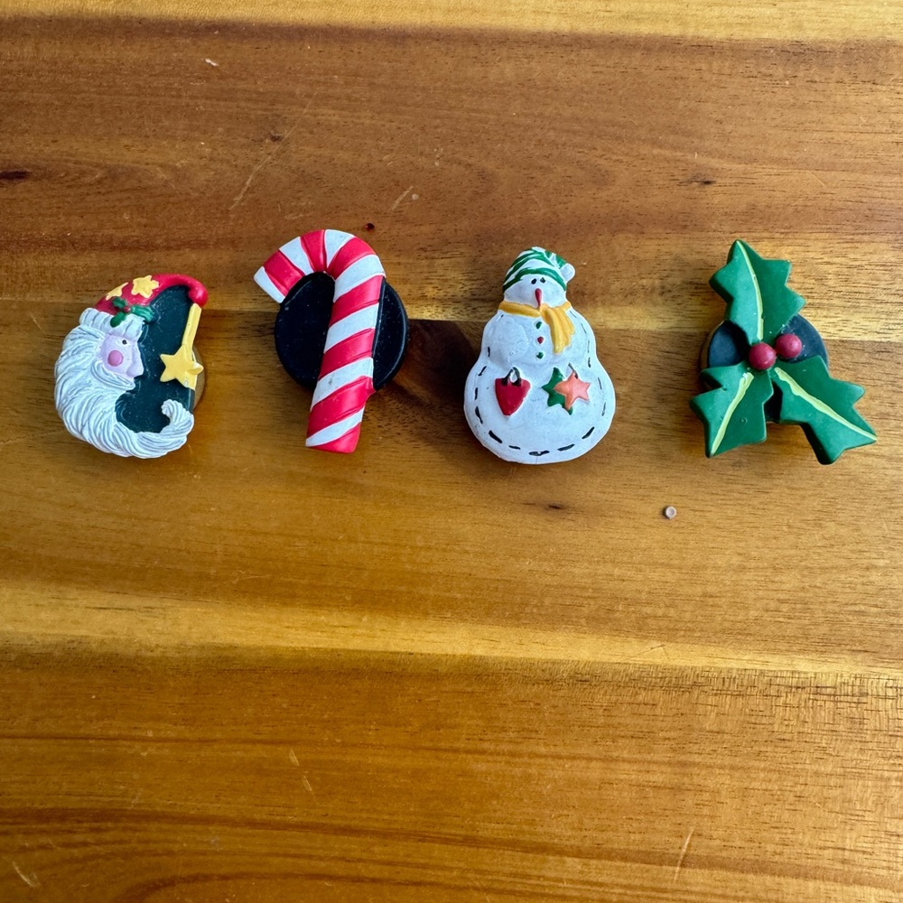 Vintage button covers Santa snowman candy cane mistletoe